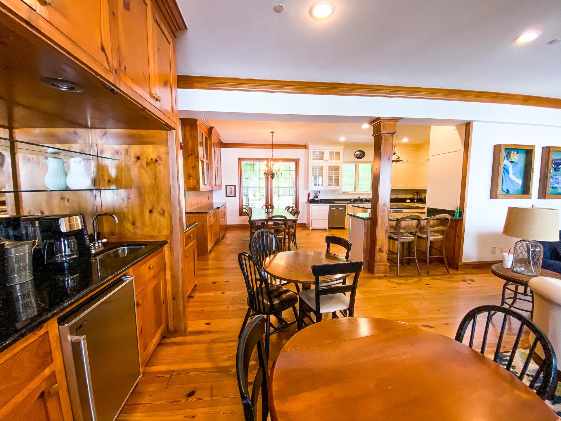 Dining hall & kitchen